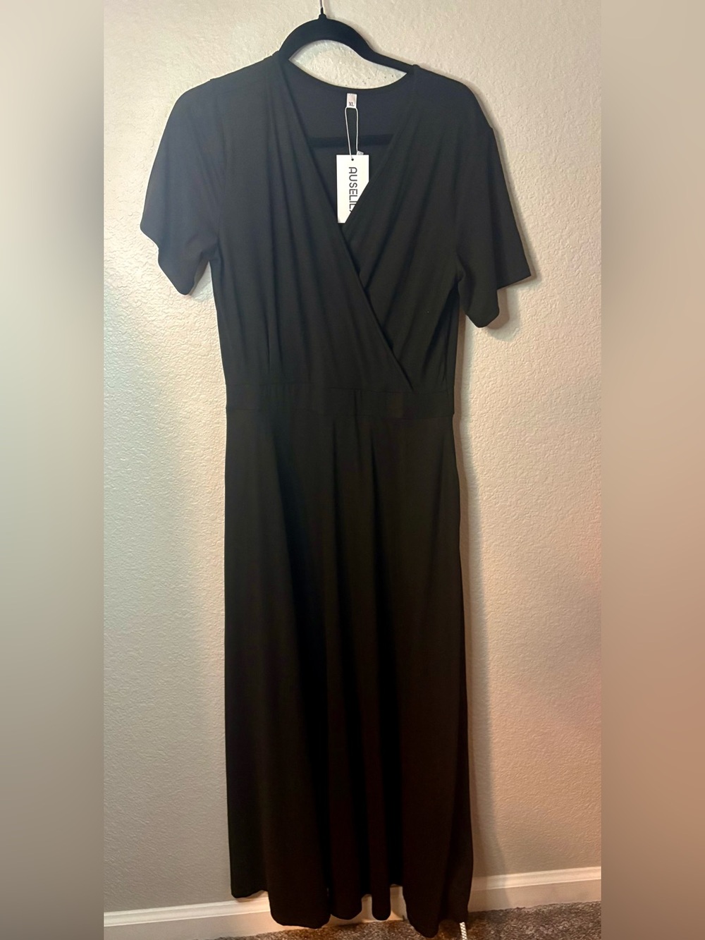 Auselily Black Short-Sleeve Wrap Maxi Dress
